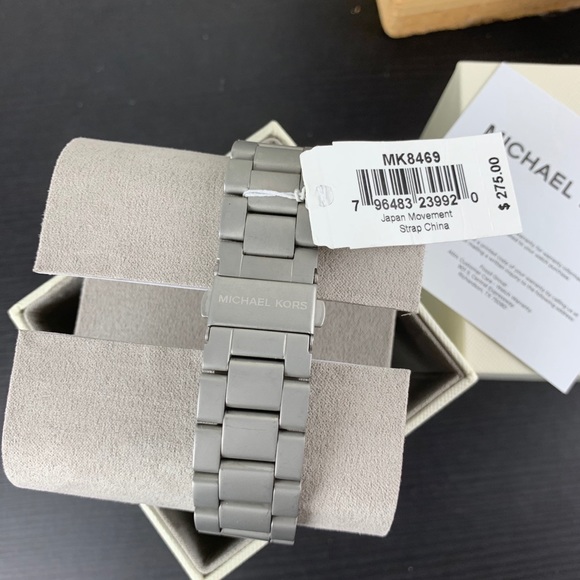Michael Kors Men's Watch MK8469 - Picture 3 of 5